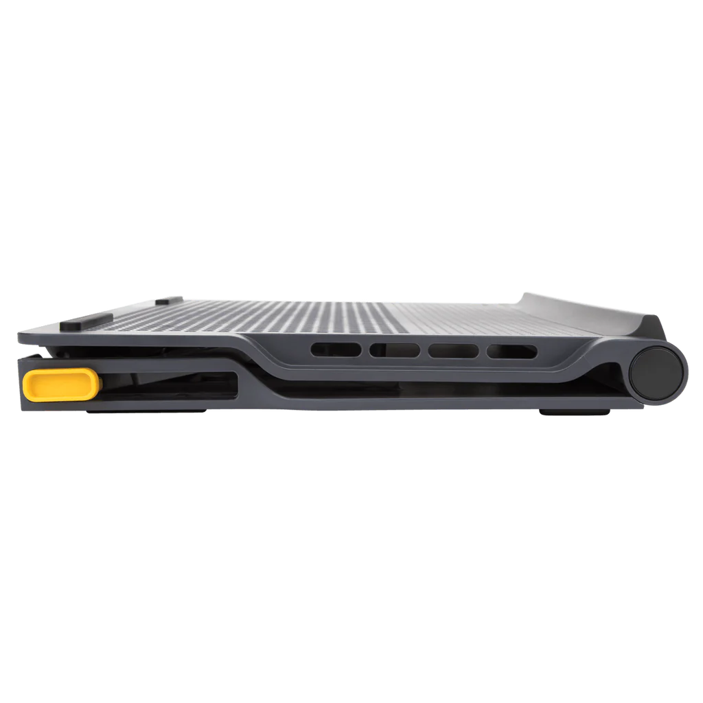 Targus 17" Chill Mat+ with 4-Port Hub